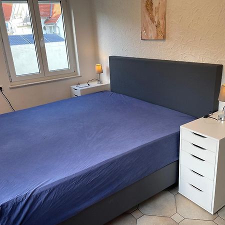 Gemuetliche 3 Zimmer Wohnung Mit Grosszuegiger Terrasse Im Gruenen Reutlingen Esterno foto