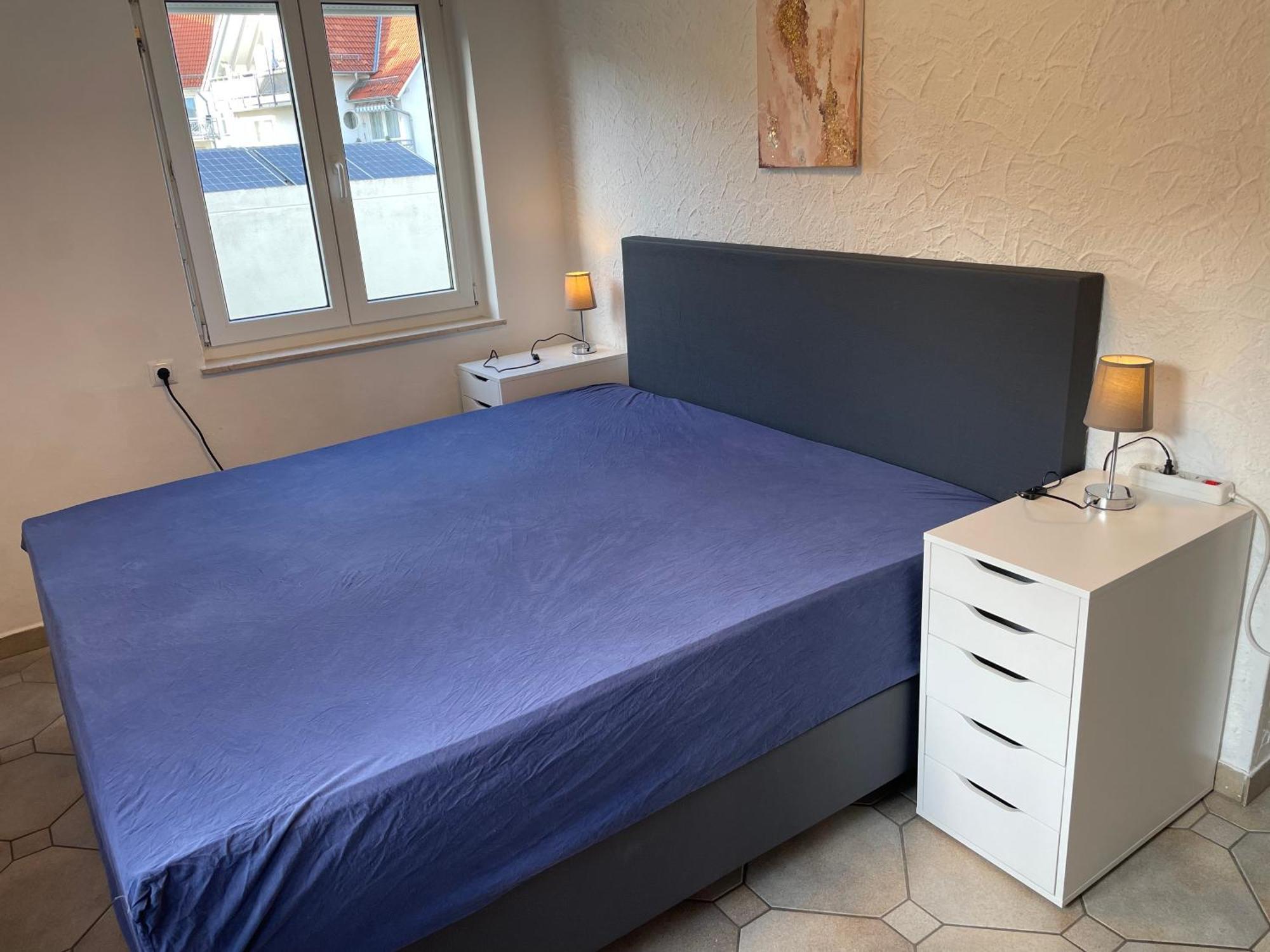 Gemuetliche 3 Zimmer Wohnung Mit Grosszuegiger Terrasse Im Gruenen Reutlingen Esterno foto